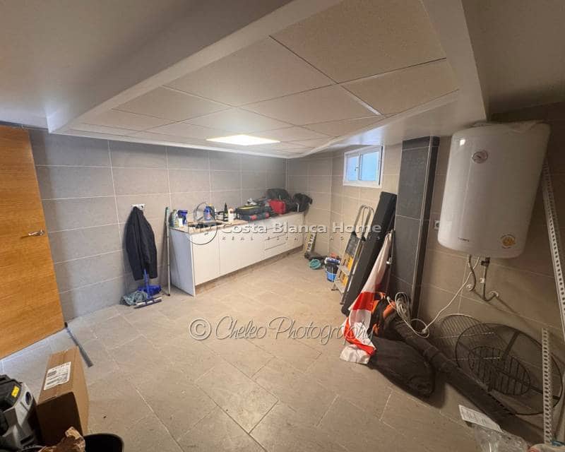 8 Zimmer Villa zu verkaufen in Catral mit Pool Garage - 799.990 € (Ref: 10039266)