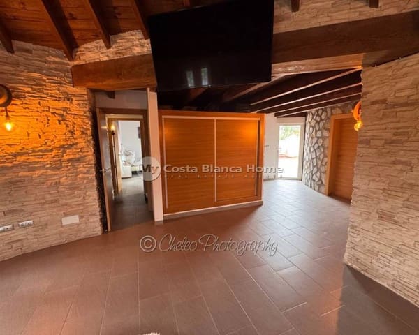 8 Zimmer Villa zu verkaufen in Catral mit Pool Garage - 799.990 € (Ref: 10039266)