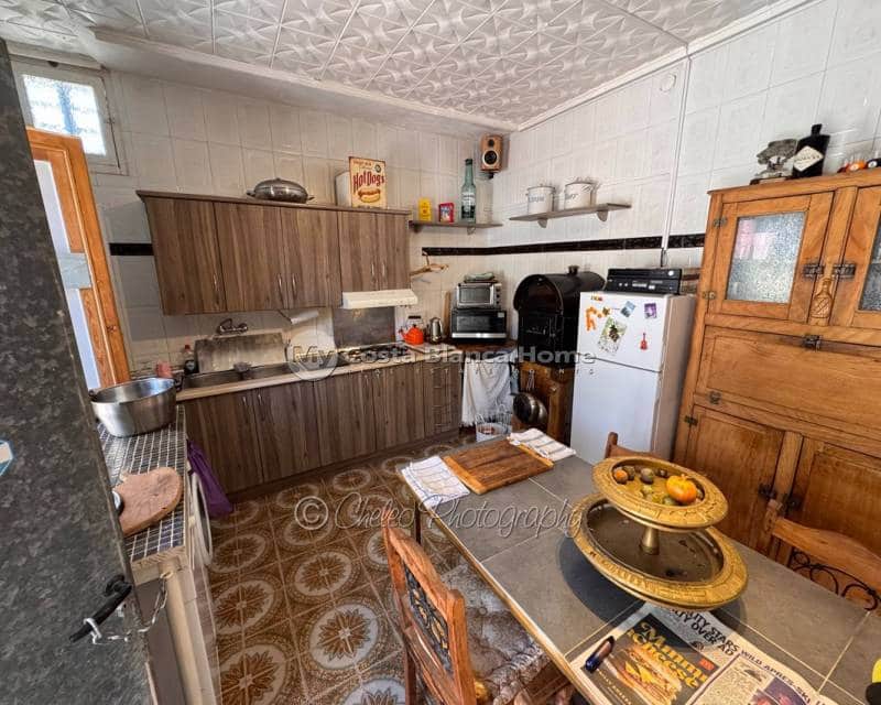 5 bedroom Finca/Country House for sale in Crevillente / Crevillent with pool garage - € 199,900 (Ref: 10041745)