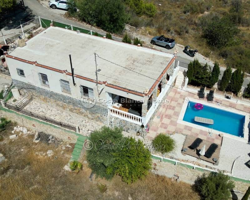 5 bedroom Finca/Country House for sale in Crevillente / Crevillent with pool garage - € 199,900 (Ref: 10041745)