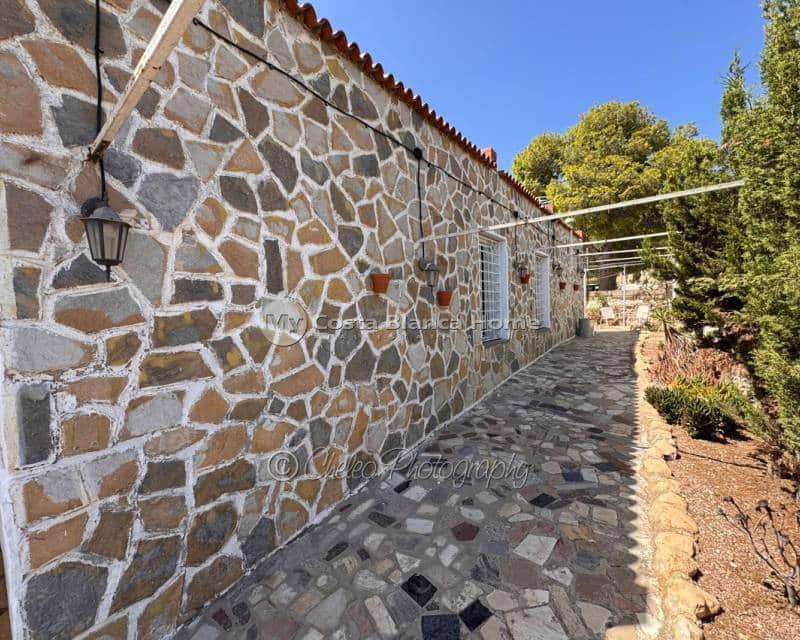 5 bedroom Finca/Country House for sale in Crevillente / Crevillent with pool garage - € 199,900 (Ref: 10041745)