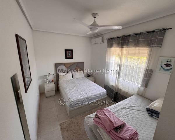 Chalet de 4 habitaciones en Catral en venta con piscina - 399.900 € (Ref: 10050438)