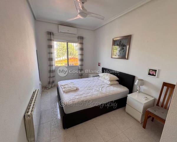 Chalet de 4 habitaciones en Catral en venta con piscina - 399.900 € (Ref: 10050438)