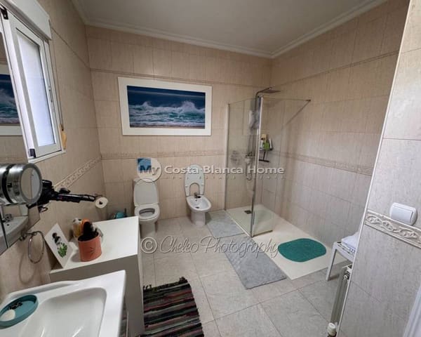 Chalet de 4 habitaciones en Catral en venta con piscina - 399.900 € (Ref: 10050438)
