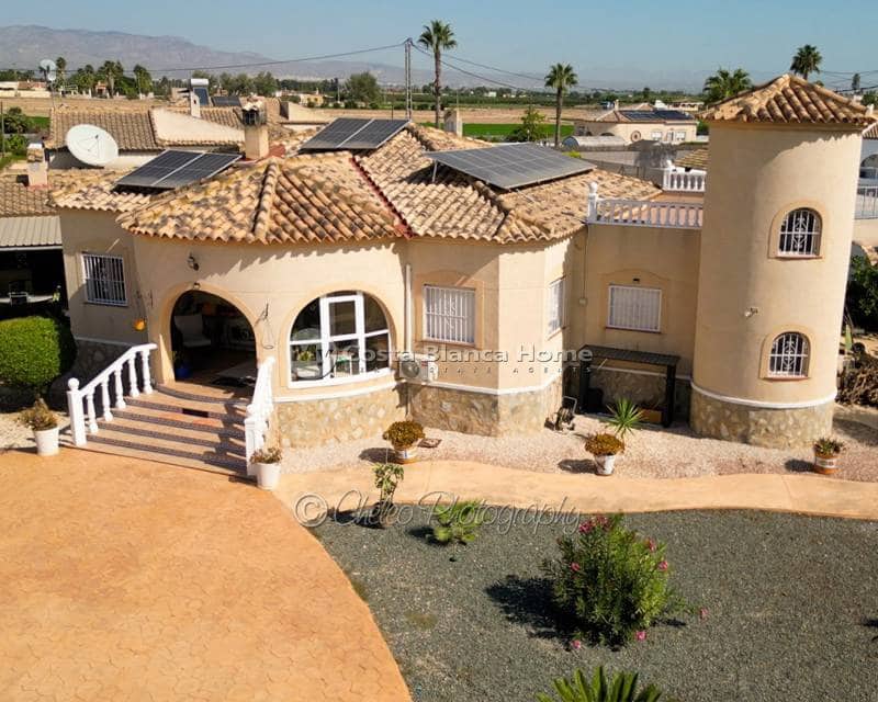 Chalet de 3 habitaciones en Catral en venta con piscina garaje - 449.000 € (Ref: 10062434)