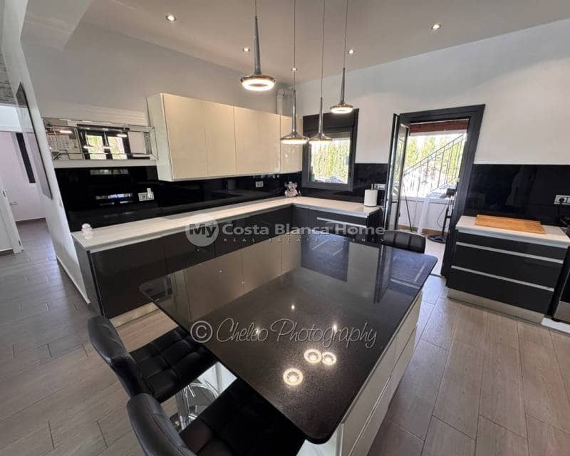 3 camera da letto Villa in vendita in Catral con piscina - 399.000 € (Rif: 10140205)