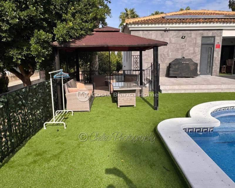 3 camera da letto Villa in vendita in Catral con piscina - 399.000 € (Rif: 10140205)
