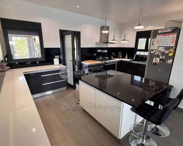 3 camera da letto Villa in vendita in Catral con piscina - 399.000 € (Rif: 10140205)