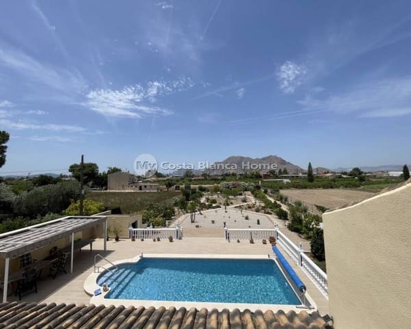 Finca/Casa Rural de 5 habitaciones en Rafal en venta con piscina - 375.000 € (Ref: 10181701)