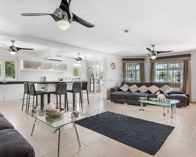 4 quarto Moradia para venda em Catral com piscina - 549 000 € (Ref: 7313516)