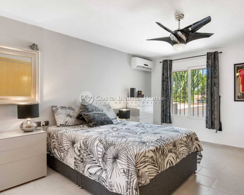 4 quarto Moradia para venda em Catral com piscina - 549 000 € (Ref: 7313516)