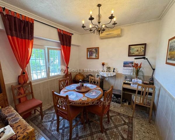 4 sovrum Villa till salu i Albatera med pool - 289 000 € (Ref: 7343256)