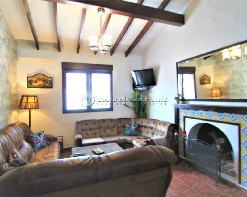 9 sovrum Villa till salu i Orihuela Costa med pool - 690 000 € (Ref: 7614035)