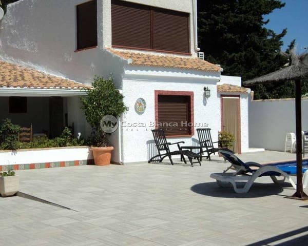 9 sovrum Villa till salu i Lomas de Cabo Roig - Los Dolses, Orihuela med pool - 690 000 € (Ref: 7614035)