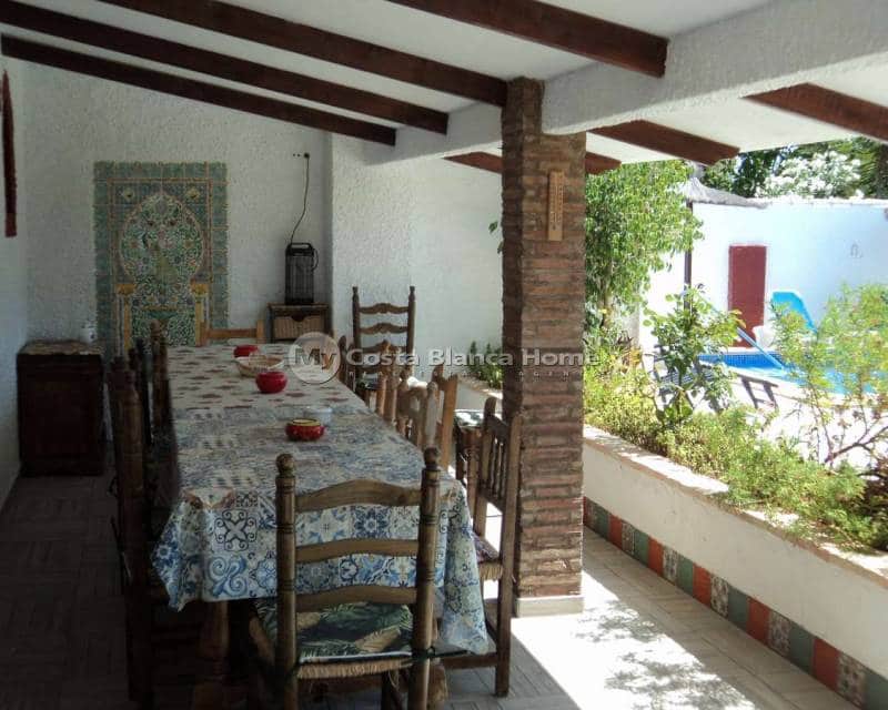 9 sovrum Villa till salu i Orihuela Costa med pool - 690 000 € (Ref: 7614035)