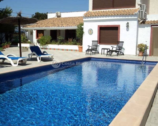 9 sovrum Villa till salu i Lomas de Cabo Roig - Los Dolses, Orihuela med pool - 690 000 € (Ref: 7614035)