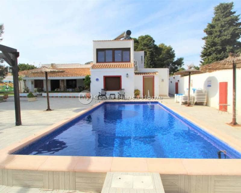 9 sovrum Villa till salu i Orihuela Costa med pool - 690 000 € (Ref: 7614035)