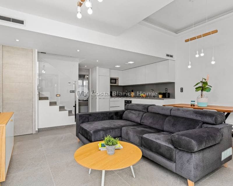 3 bedroom Villa for sale in El Raso with pool - € 445,000 (Ref: 7614054)