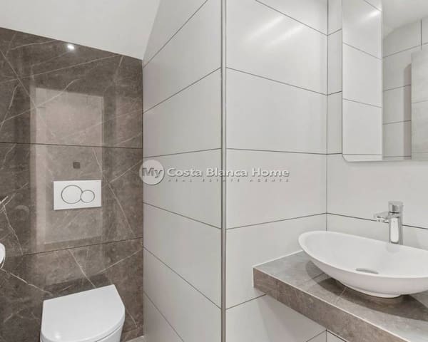 3 bedroom Villa for sale in El Raso, Guardamar del Segura with pool - € 445,000 (Ref: 7614054)