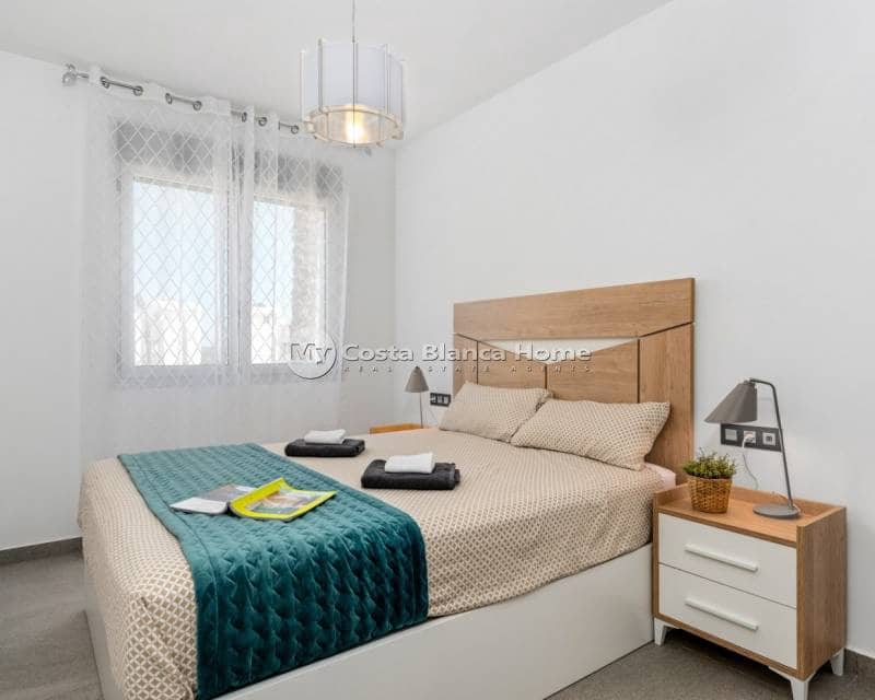 3 bedroom Villa for sale in El Raso with pool - € 445,000 (Ref: 7614054)