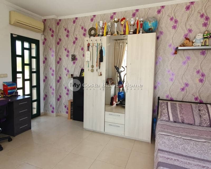 4 soveværelse Villa til salg i Ciudad Quesada med swimmingpool - € 520.000 (Ref: 7614062)