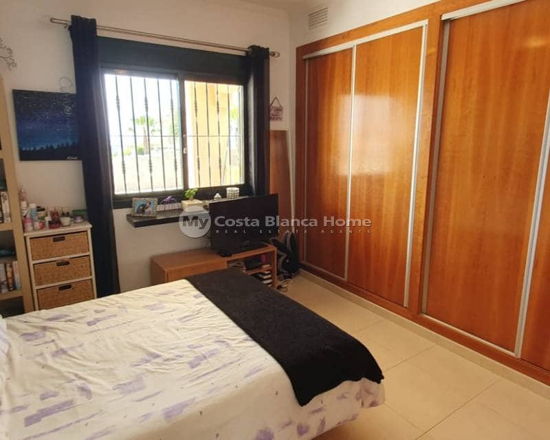 4 soveværelse Villa til salg i Ciudad Quesada med swimmingpool - € 520.000 (Ref: 7614062)