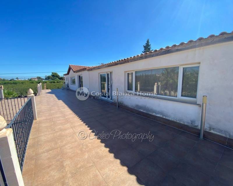 15 sovrum Villa till salu i Crevillente / Crevillent med pool - 575 000 € (Ref: 7808862)