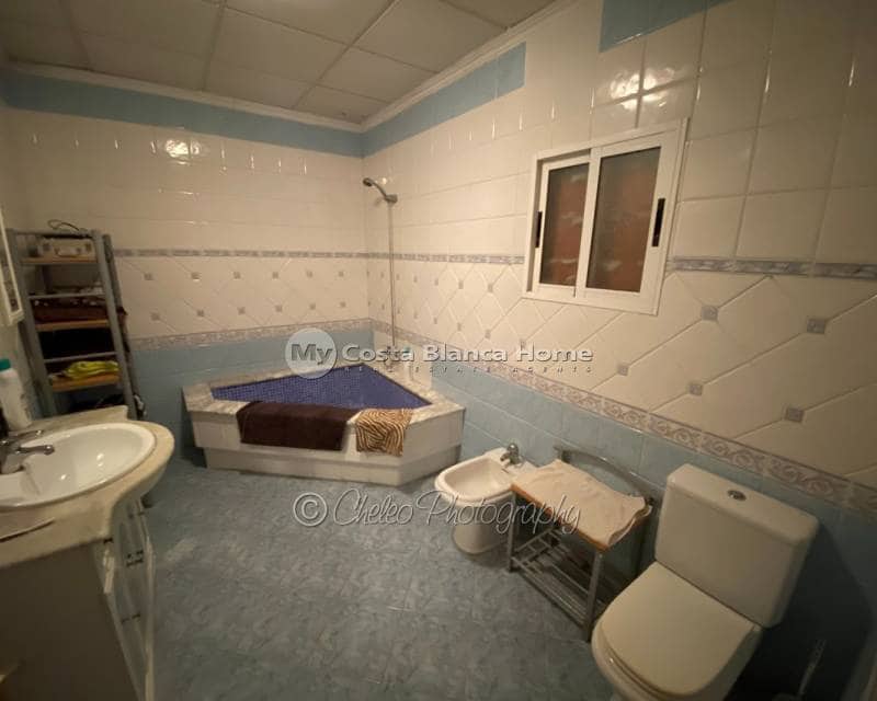 15 sovrum Villa till salu i Crevillente / Crevillent med pool - 575 000 € (Ref: 7808862)