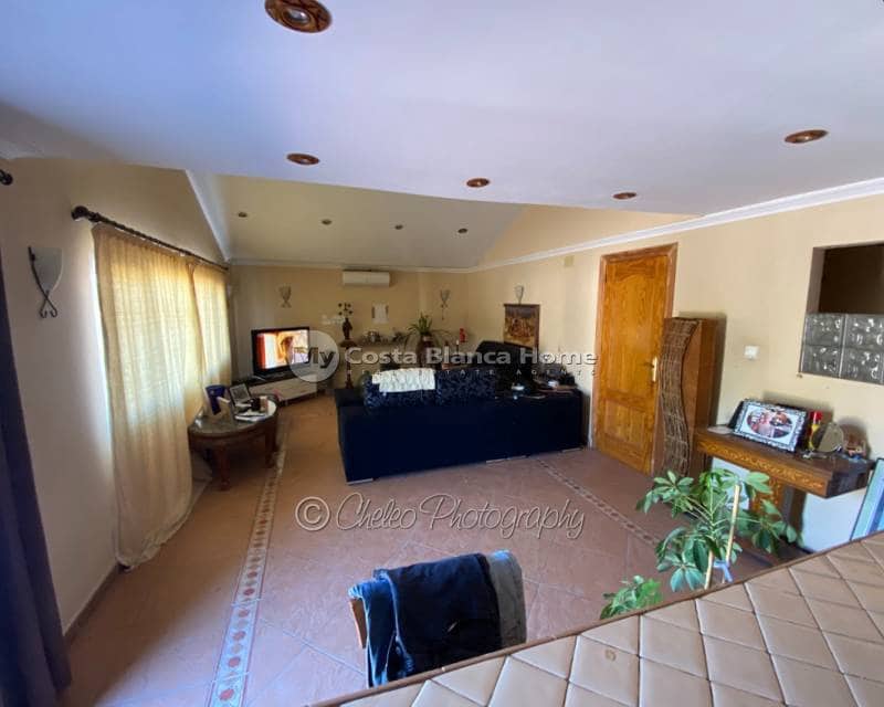 15 sovrum Villa till salu i Crevillente / Crevillent med pool - 575 000 € (Ref: 7808862)