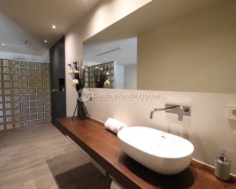 5 soveværelse Finca/Landehus til salg i Aspe med swimmingpool - € 1.700.000 (Ref: 8187663)