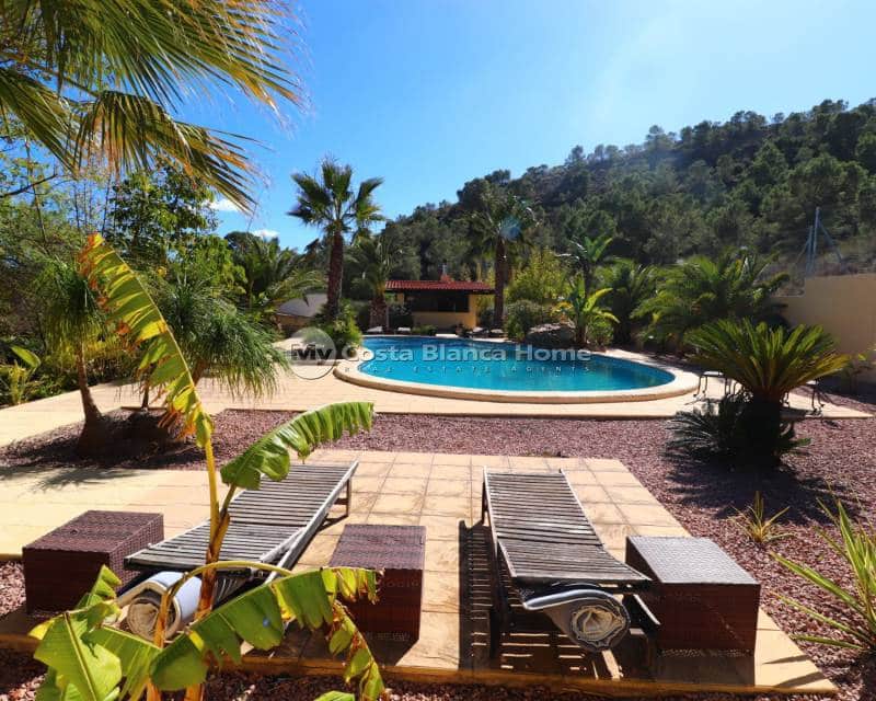 5 soveværelse Finca/Landehus til salg i Aspe med swimmingpool - € 1.700.000 (Ref: 8187663)