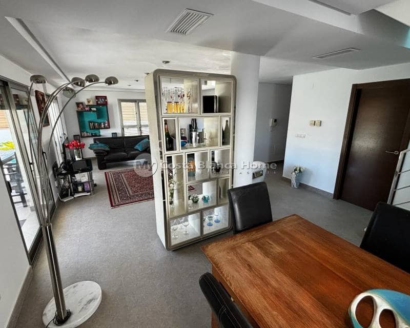 3 soveværelse Villa til salg i Cox med swimmingpool - € 340.000 (Ref: 8304518)