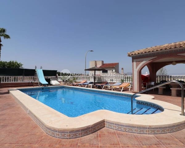 4 bedroom Villa for sale in Algorfa with pool - € 464,950 (Ref: 8335515)