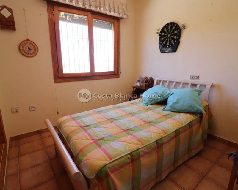 3 bedroom Villa for sale in Algorfa with pool - € 418,000 (Ref: 8649137)