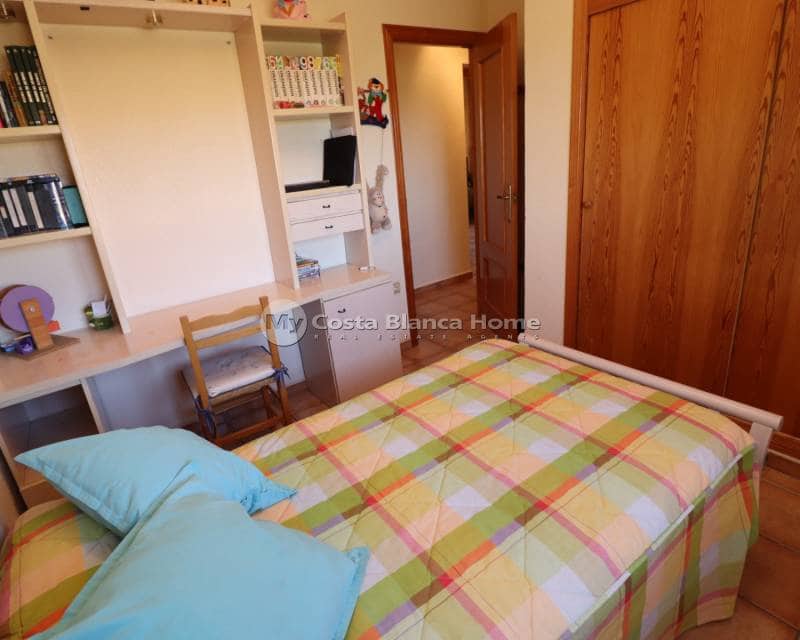 3 bedroom Villa for sale in Algorfa with pool - € 418,000 (Ref: 8649137)