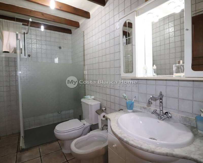 3 bedroom Villa for sale in Algorfa with pool - € 418,000 (Ref: 8649137)