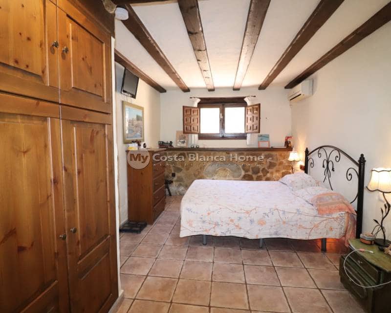 3 bedroom Villa for sale in Algorfa with pool - € 418,000 (Ref: 8649137)