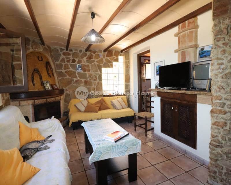 3 bedroom Villa for sale in Algorfa with pool - € 418,000 (Ref: 8649137)