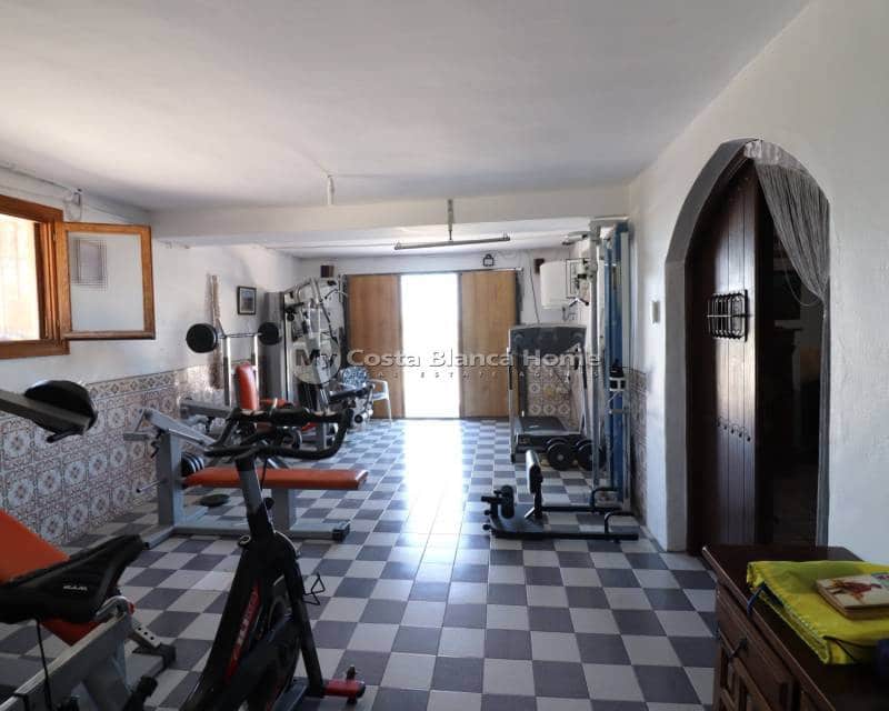 3 bedroom Villa for sale in Algorfa with pool - € 418,000 (Ref: 8649137)