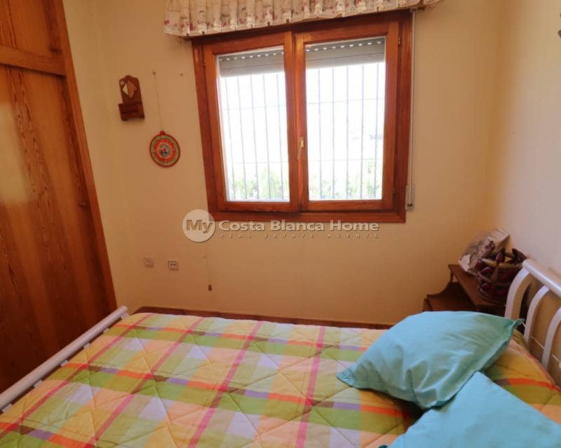 3 bedroom Villa for sale in Algorfa with pool - € 418,000 (Ref: 8649137)