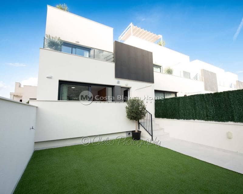 Casa de 2 habitaciones en Cox en venta con piscina - 223.000 € (Ref: 8686501)