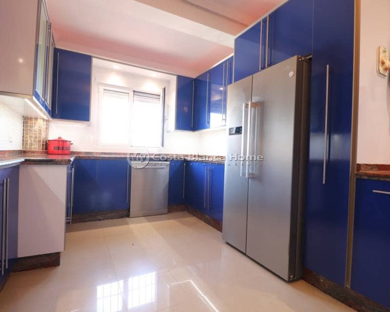 3 bedroom Villa for sale in Algorfa with pool - € 549,500 (Ref: 8782072)