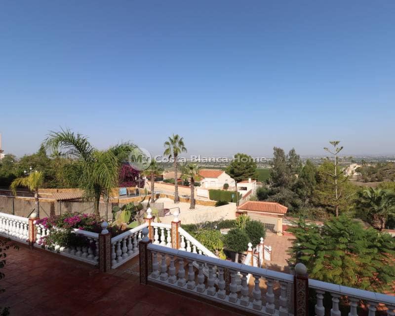 3 bedroom Villa for sale in Algorfa with pool - € 549,500 (Ref: 8782072)