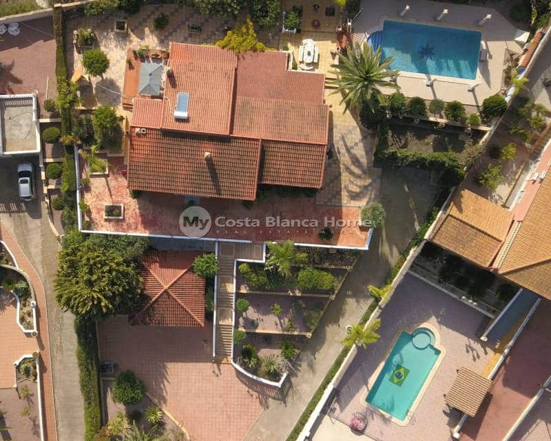 3 bedroom Villa for sale in Algorfa with pool - € 549,500 (Ref: 8782072)