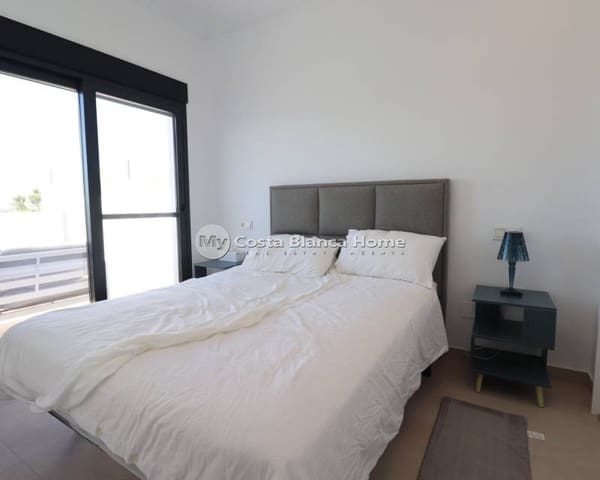 4 makuuhuone Omakotitalo myytävänä paikassa Benijófar mukana uima-altaan - 354 999 € (Ref: 8782079)