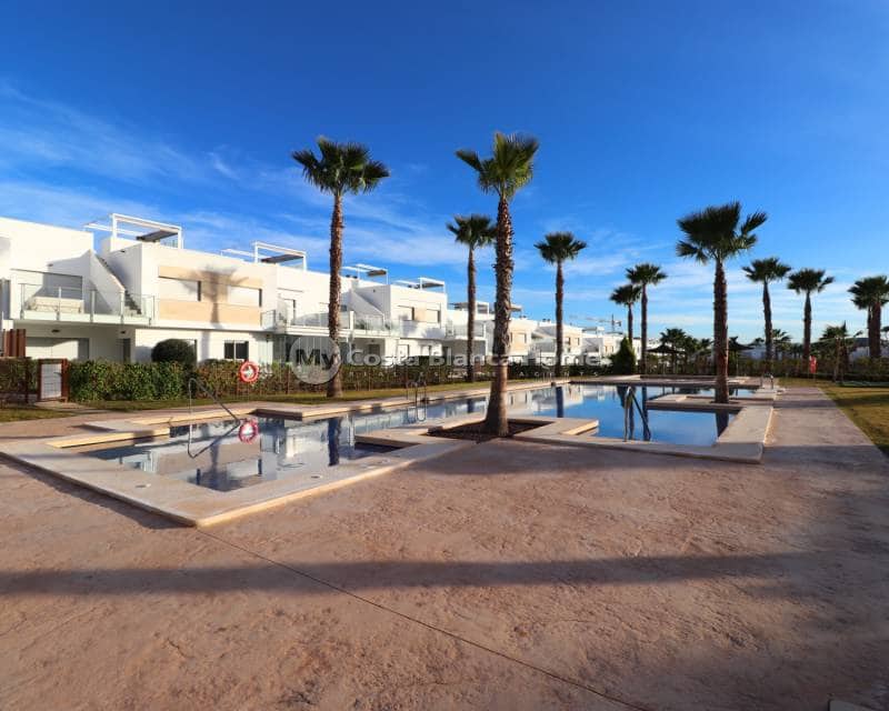 2 slaapkamer Appartement te koop in Los Montesinos met zwembad - € 219.950 (Ref: 8782081)