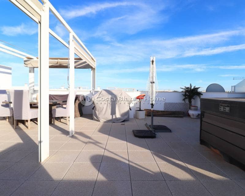 2 slaapkamer Appartement te koop in Los Montesinos met zwembad - € 219.950 (Ref: 8782081)