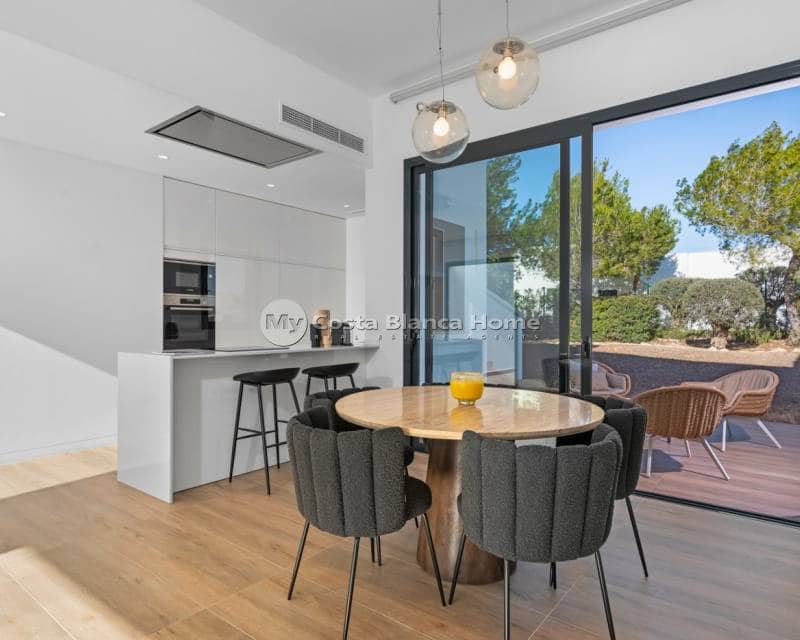 4 bedroom Villa for sale in Las Colinas Golf with pool - € 829,000 (Ref: 8824120)