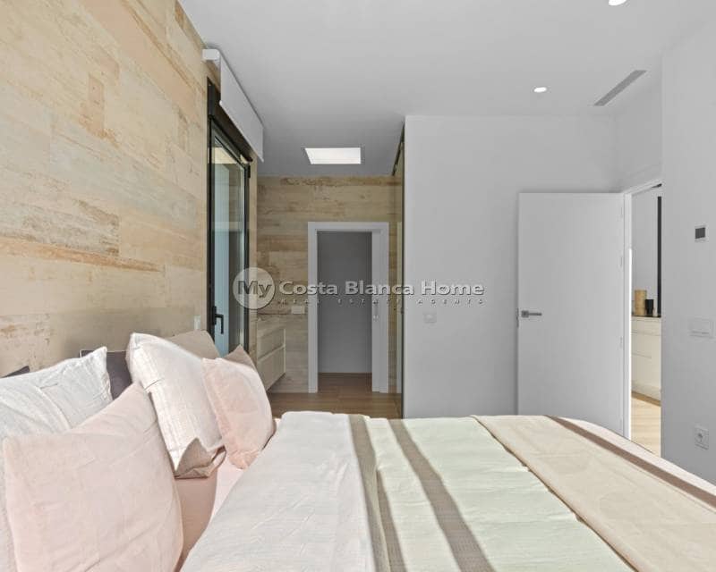 4 bedroom Villa for sale in Las Colinas Golf with pool - € 829,000 (Ref: 8824120)