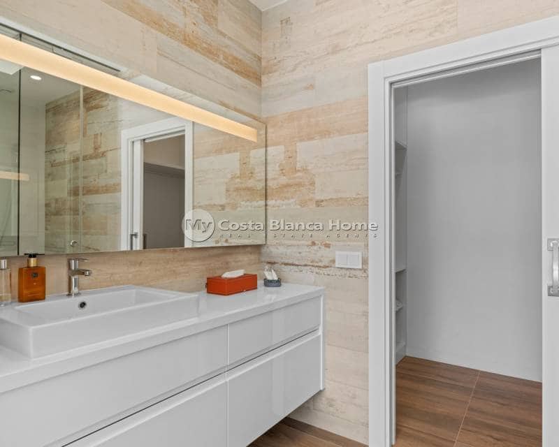 4 bedroom Villa for sale in Las Colinas Golf with pool - € 829,000 (Ref: 8824120)